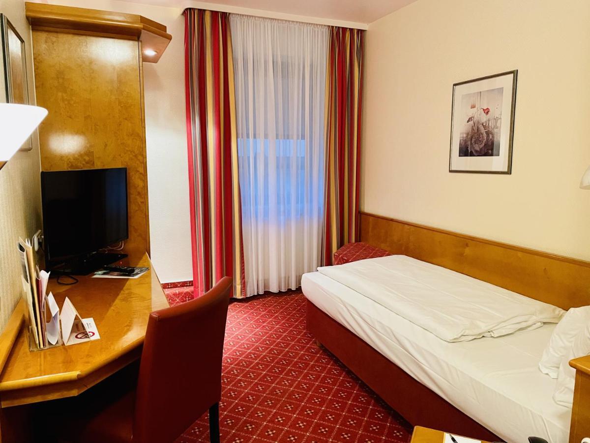 Schloss Hotel Herborn מראה חיצוני תמונה